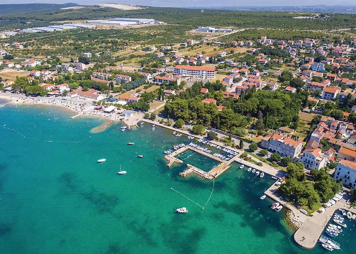 Obala Kralja Tomislava Iii 아파트 *