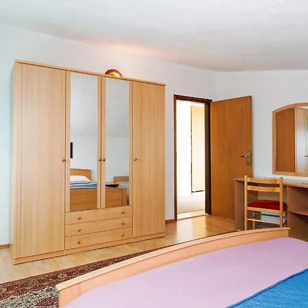 Front In Svfilip I Jakov Apartament