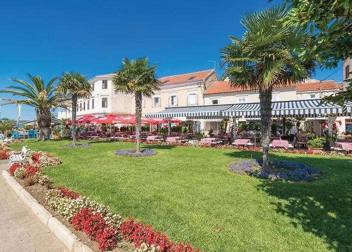 Obala Kralja Tomislava Iii Apartment *