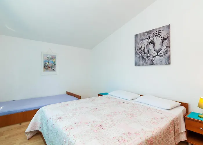 Apartment Obala Kralja Tomislava Iii *